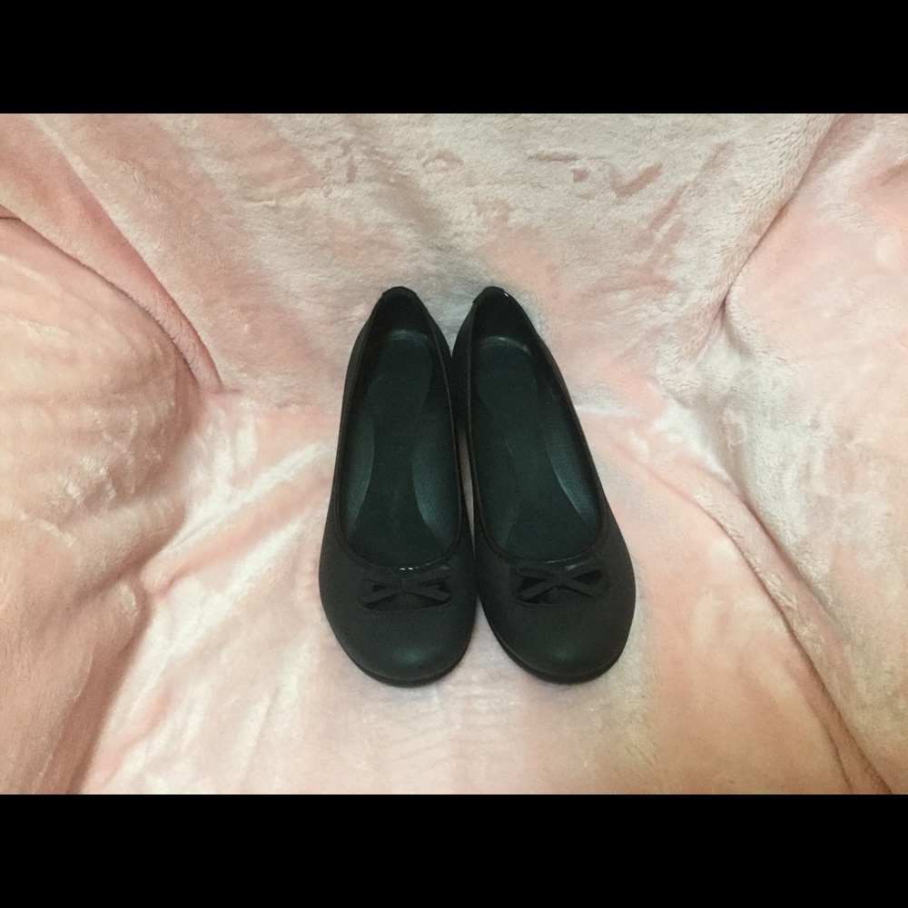 Black Lydia Crocs Size 11W